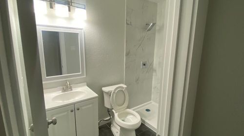 7442 Bayberry Ln, Dallas TX 75249-1015 exterior