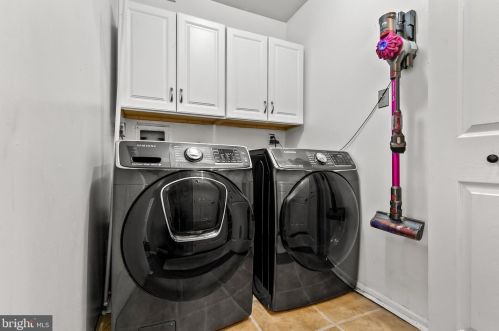 11 Kimberly Dr, Runnemede NJ 08078-2104 exterior