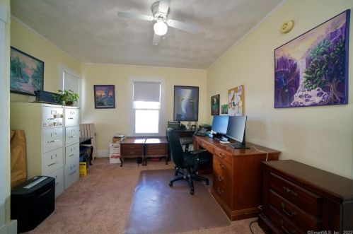 9 Fairview St, New Britain CT 06051-2707 exterior