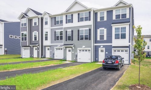 202 Ctr St, Hanover PA 17331-2829 exterior