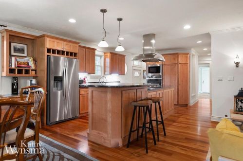 2514 Hall St, Grand Rapids MI 49506-3170 exterior