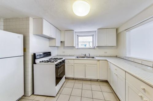 8336 Berwyn Ave, Chicago IL 60656-1430 exterior