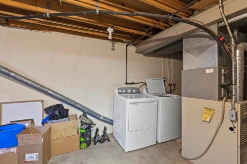 8757 Santa Bella Dr D, Hazelwood MO 63042-2917 exterior