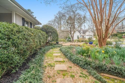 2409 Melinda Ct, Atlanta GA 30345 exterior