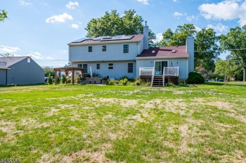 48 Morgan Ln, Bridgewater NJ 08807-3008 exterior