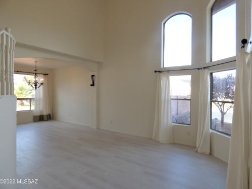 60835 Rock Ledge Loop, Tucson AZ  85739-1967 exterior