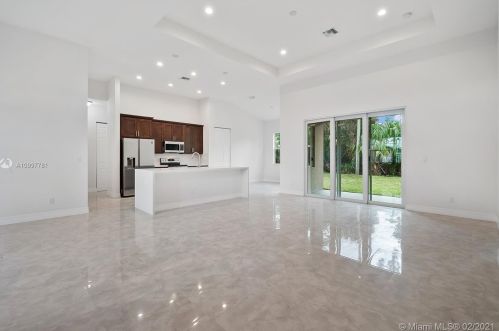 2280 Abalon Cir, Fort Pierce, FL 34953-5715