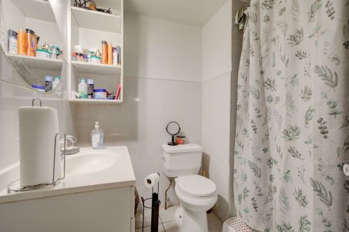 10769 Champlain Ave, Chicago IL 60628-3807 exterior