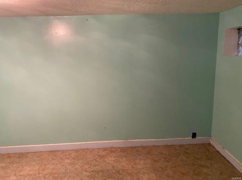 902 Pardella Ave, Saint Louis MO 63125-1756 exterior