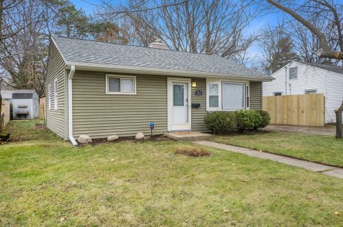 3112 Emerald Dr, Kalamazoo MI  49001-4537 exterior