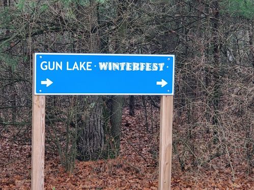 11384 Hydeaway Ct, Middlevle MI 49333-8252 exterior