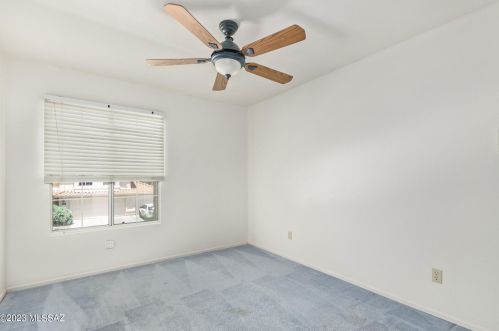 8040 Prickly Poppy Dr, Tucson AZ  85715-4350 exterior