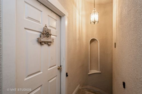 926 Leavitt St, Chicago IL 60622-4808 exterior