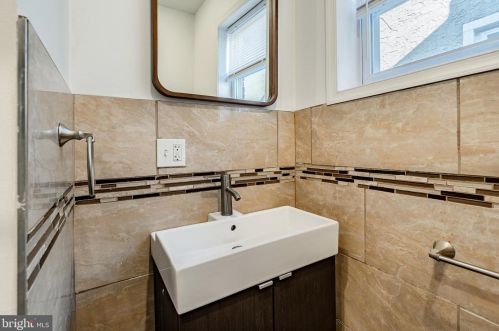 1524 29 St, Philadelphia PA 19132-3406 exterior