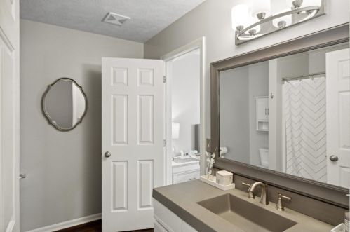 974 Ada Place Dr, Grand Rapids MI 49546-8400 exterior