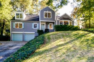 824 Woodley Dr, Atlanta, GA 30318-1660