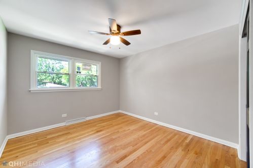 452 Adams St, Elmhurst IL  60126-4633 exterior