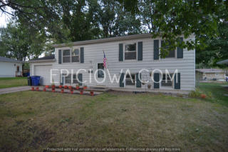 135 Crestridge Dr, Cedar Rapids IA  52405-4024 exterior