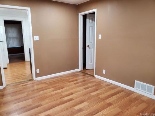 18033 Hanna St, Melvindale MI  48122-1422 exterior