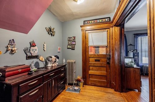 19 Parkwood St, Springfield MA 01108-2609 exterior