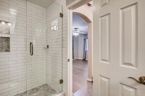 10122 Dianella Ln, Austin TX 78759-3036 exterior