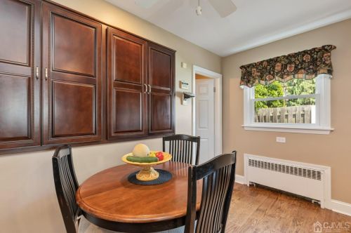 46 Lincoln Ave, Edison NJ exterior