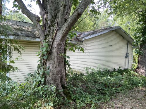 66903 North St, Dowagiac MI  49047-8875 exterior