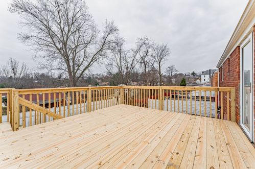 1421 Harris Ave, Pittsburgh PA 15205-3946 exterior