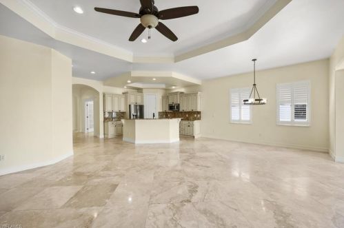 1430 Serrano Cir, Naples FL 34105-4952 exterior