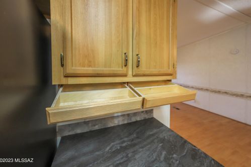 5802 Rocking Cir St, Tucson AZ 85713-6323 exterior