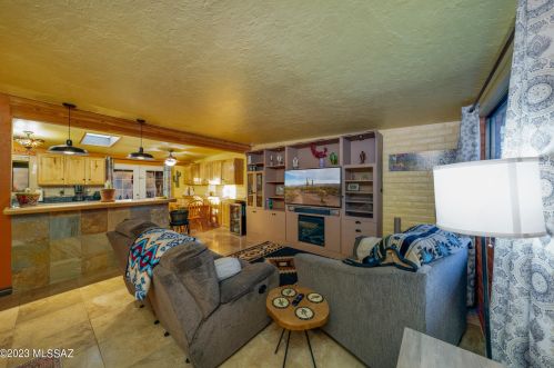 7601 Logan Dr, Tucson AZ  85730-3408 exterior