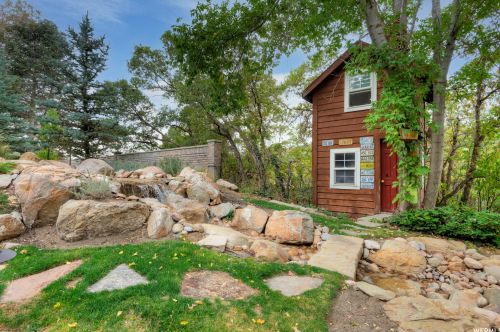 10188 Dimple Dell Ln, Sandy UT 84092-4505 exterior