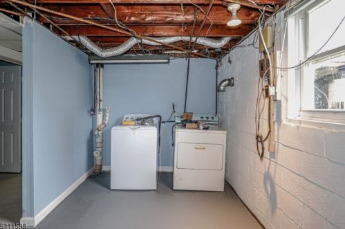 6 Melvin Ave, Iselin NJ 08830-2439 exterior