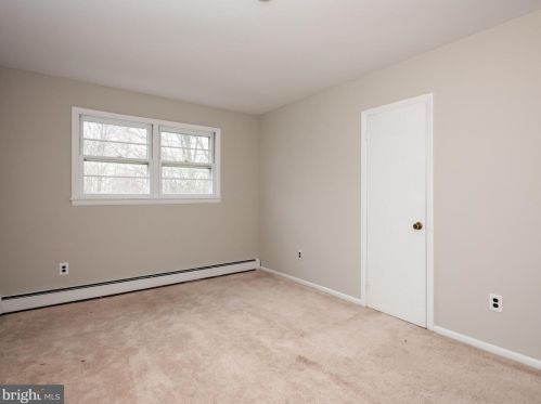 2511 Meetinghouse Rd, Jamison PA 18929-1157 exterior