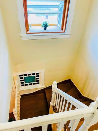 359 Carrington Ave, Woonsocket RI  02895-4622 exterior