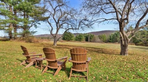 36 East St, Lenox MA  01240-2203 exterior