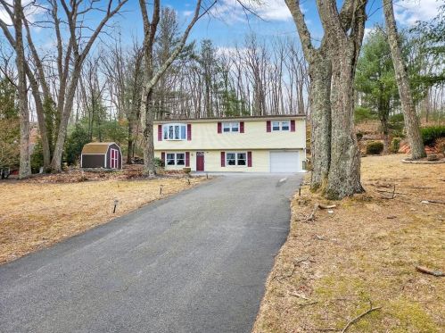 868 Greenville Ave, Providence RI  02919-1324 exterior