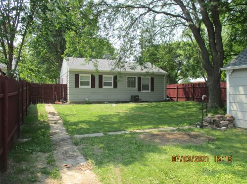 5330 27th St, Milwaukee WI  53221-3724 exterior