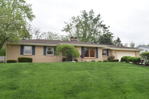 6894 Park Mnr Dr, Milwaukee WI 53224-4638 exterior