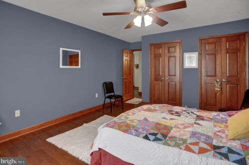 181 Primrose Ln, Hanover PA 17331-5211 exterior