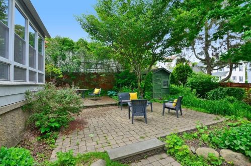 41 4th St, Providence RI 02906-3756 exterior