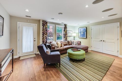 1032 Crosby St, Chicago IL  60610-2404 exterior