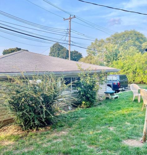 7712 Morgan Ave, Milwaukee WI 53207-3660 exterior