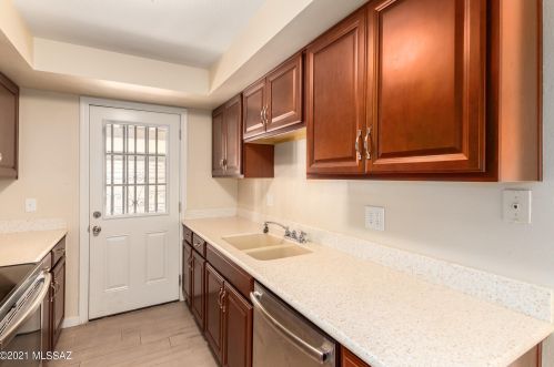 6370 Orange Tree Dr, Tucson AZ 85704-3955 exterior