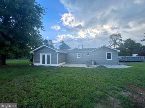 238 Chippewa Trl, Browns Mills NJ 08015-6455 exterior