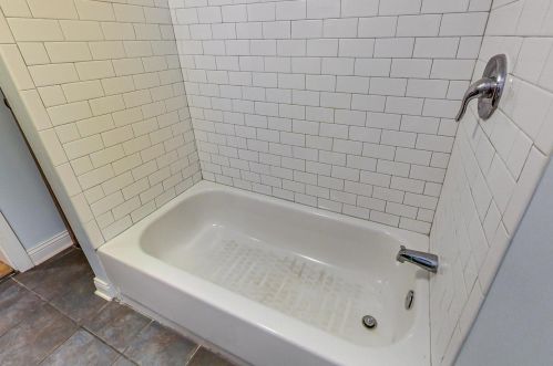 2324 Armitage Ave, Chicago IL 60647-4342 exterior