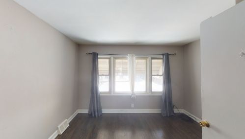 5538 Kenneth Ave, Chicago IL 60646-5906 exterior