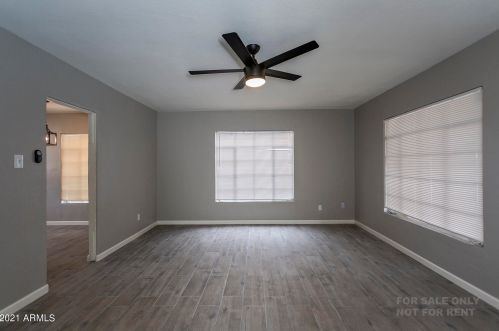 2611 Augusta Ave, Phoenix AZ 85021-7084 exterior