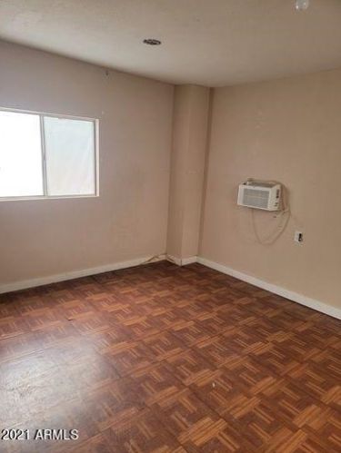 1913 Brill St, Phoenix AZ 85008-4606 exterior