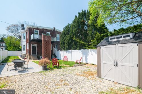 5817 Henry Ave, Philadelphia PA  19128-1702 exterior